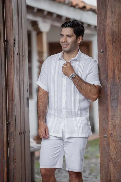 Guayabera 100 % lino Pureza del Valle